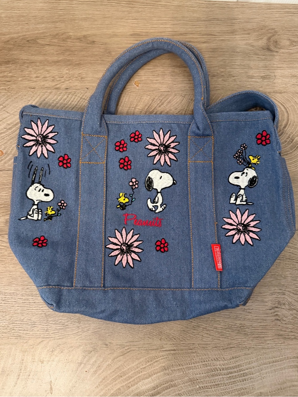 Snoopy Embroidered Rootote Collaboration Japan Imported NEW